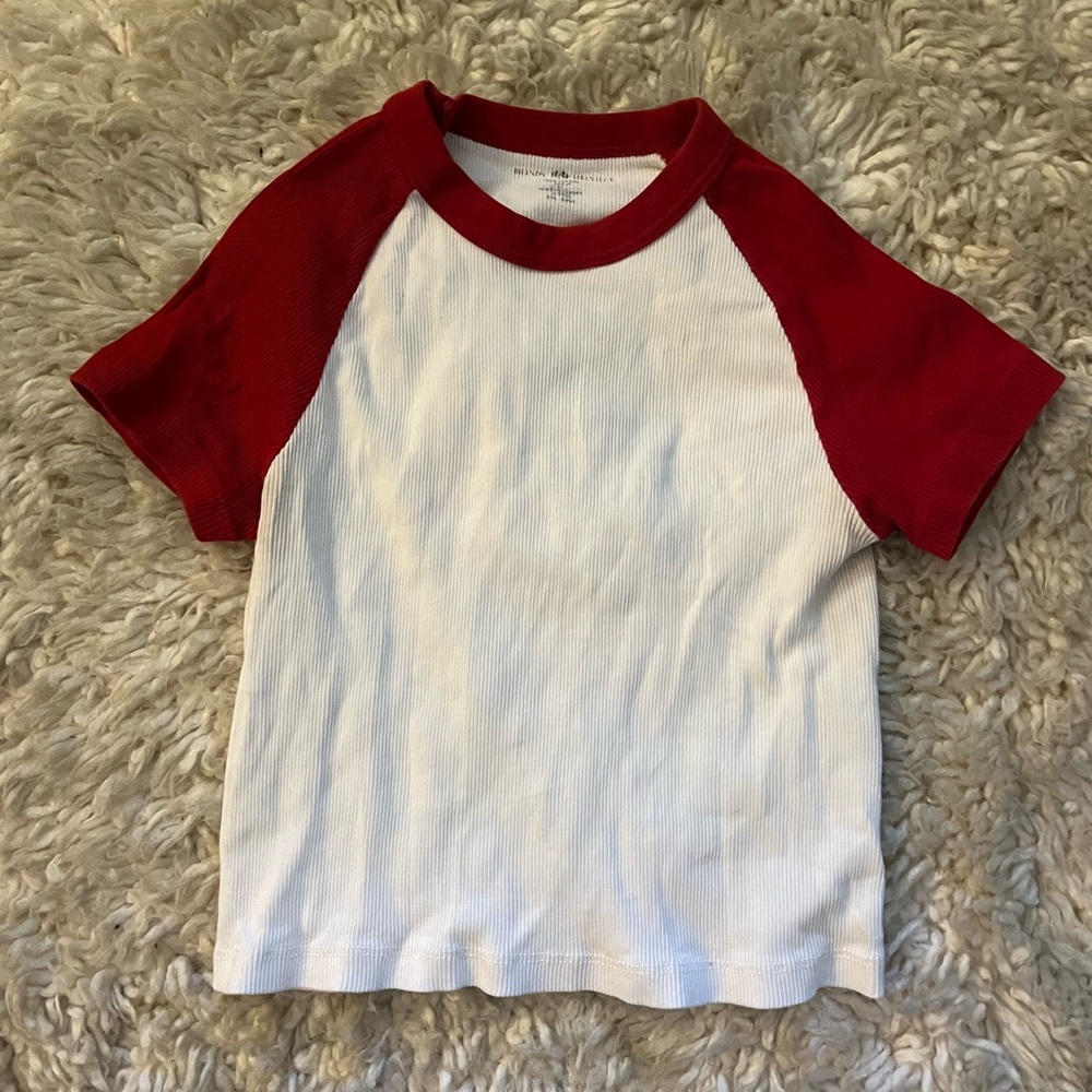 Brandy Melville Baby Tee
